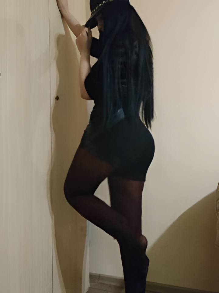 Алиса привлекательная девушка из Большой камень цена от 2000 руб