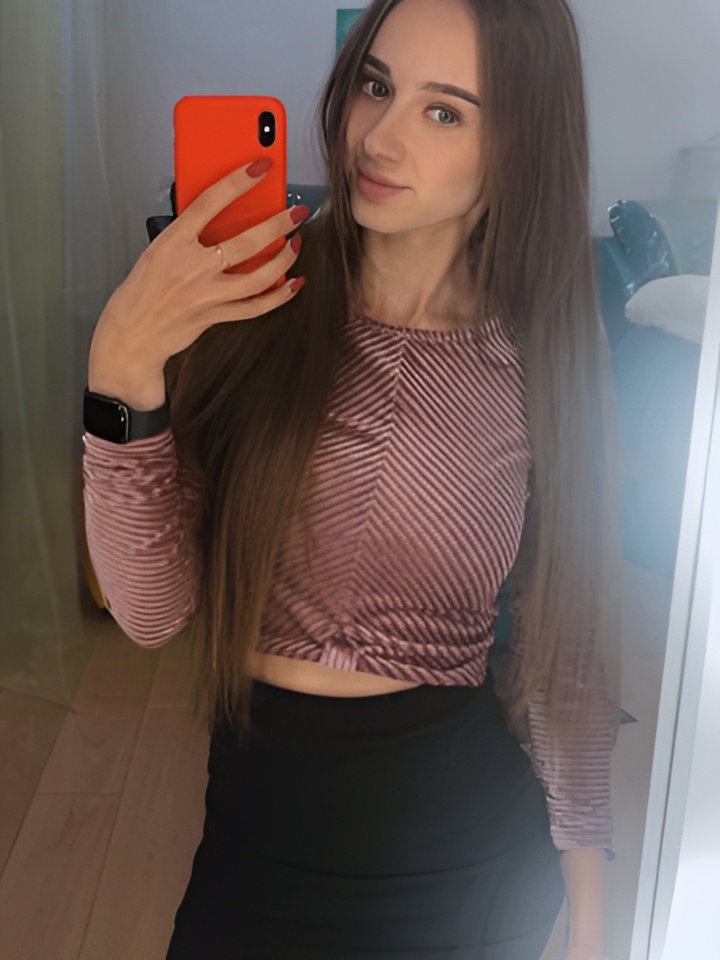 Лея привлекательная девушка из Большой камень цена от 4000 руб