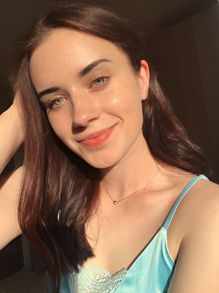 Лилия привлекательная девушка из Большой камень цена от 5000 руб