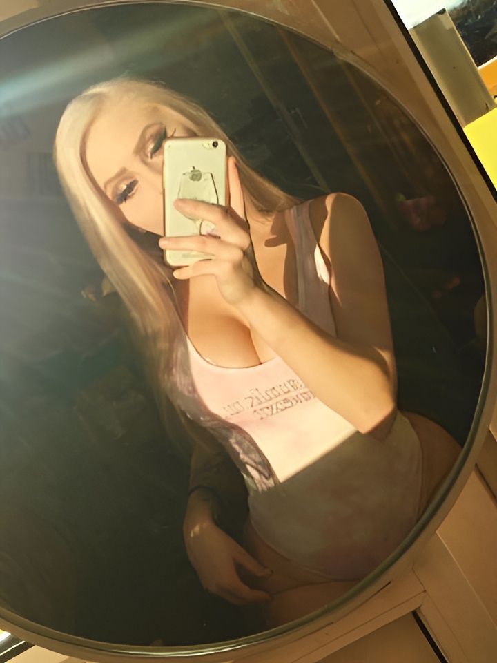 Роксана привлекательная девушка из Большой камень цена от 2000 руб