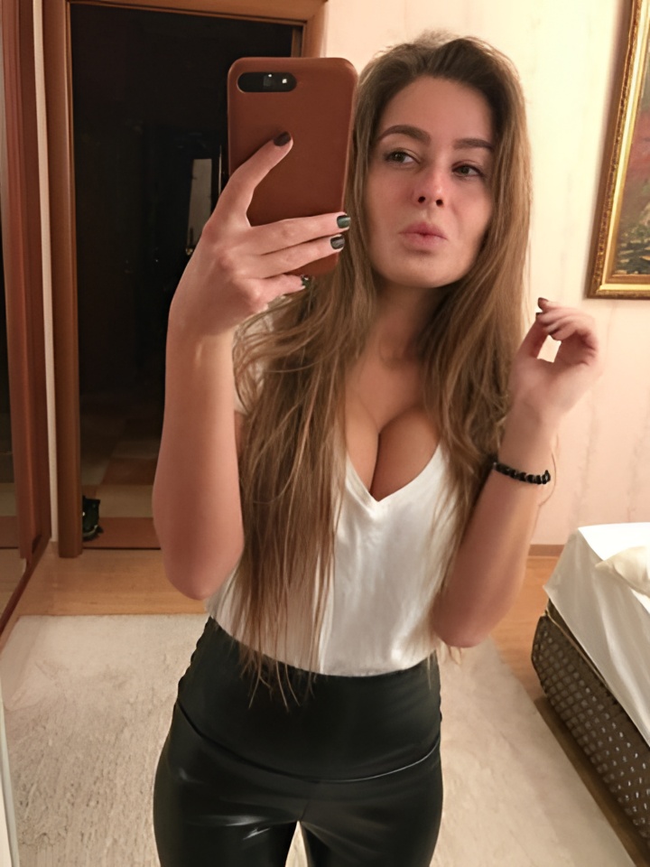 Индивидуалка Софа, доступна для личного знакомства от 2000 руб