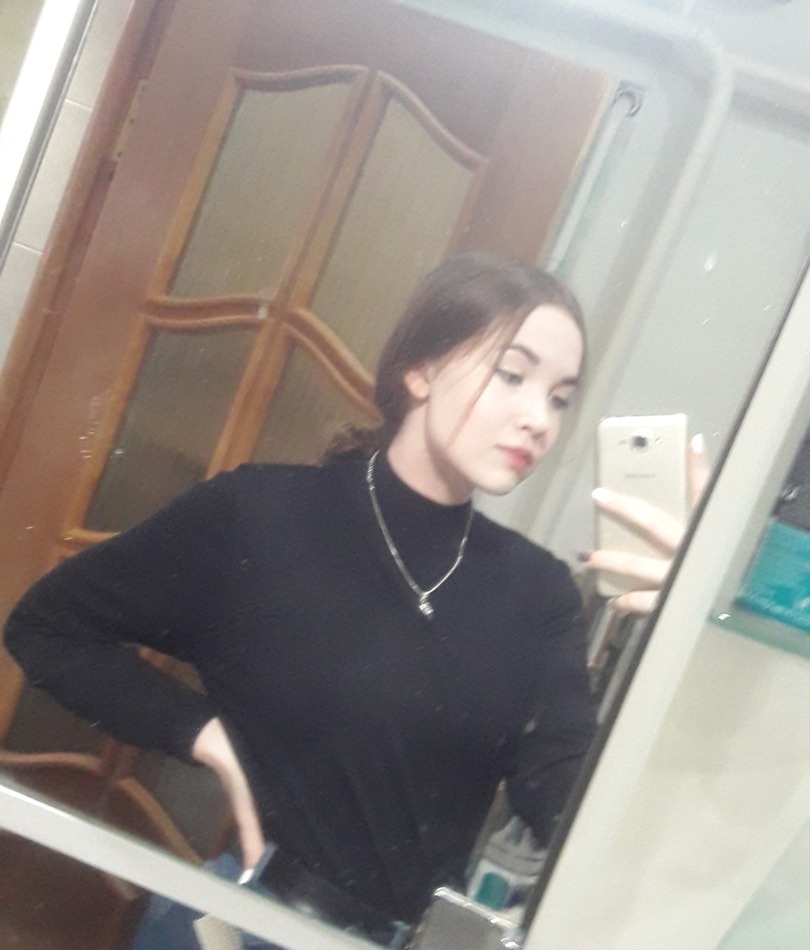 Лиза привлекательная девушка из Большой камень цена от 3000 руб