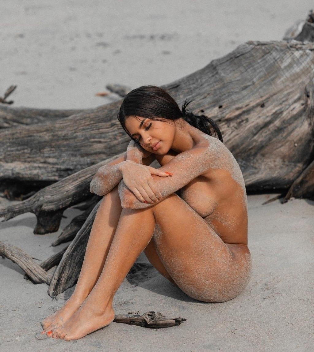 Даринка привлекательная девушка из Большой камень цена от 4000 руб