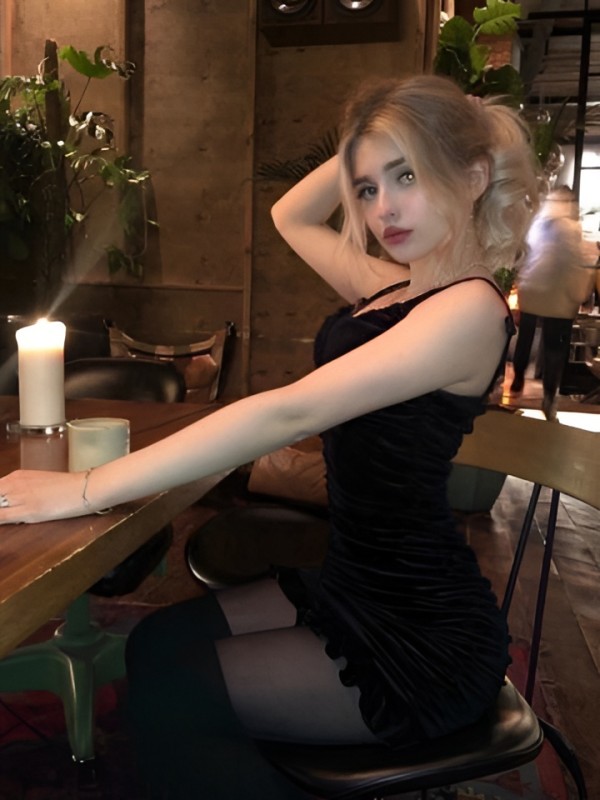 Милана из Большой камень